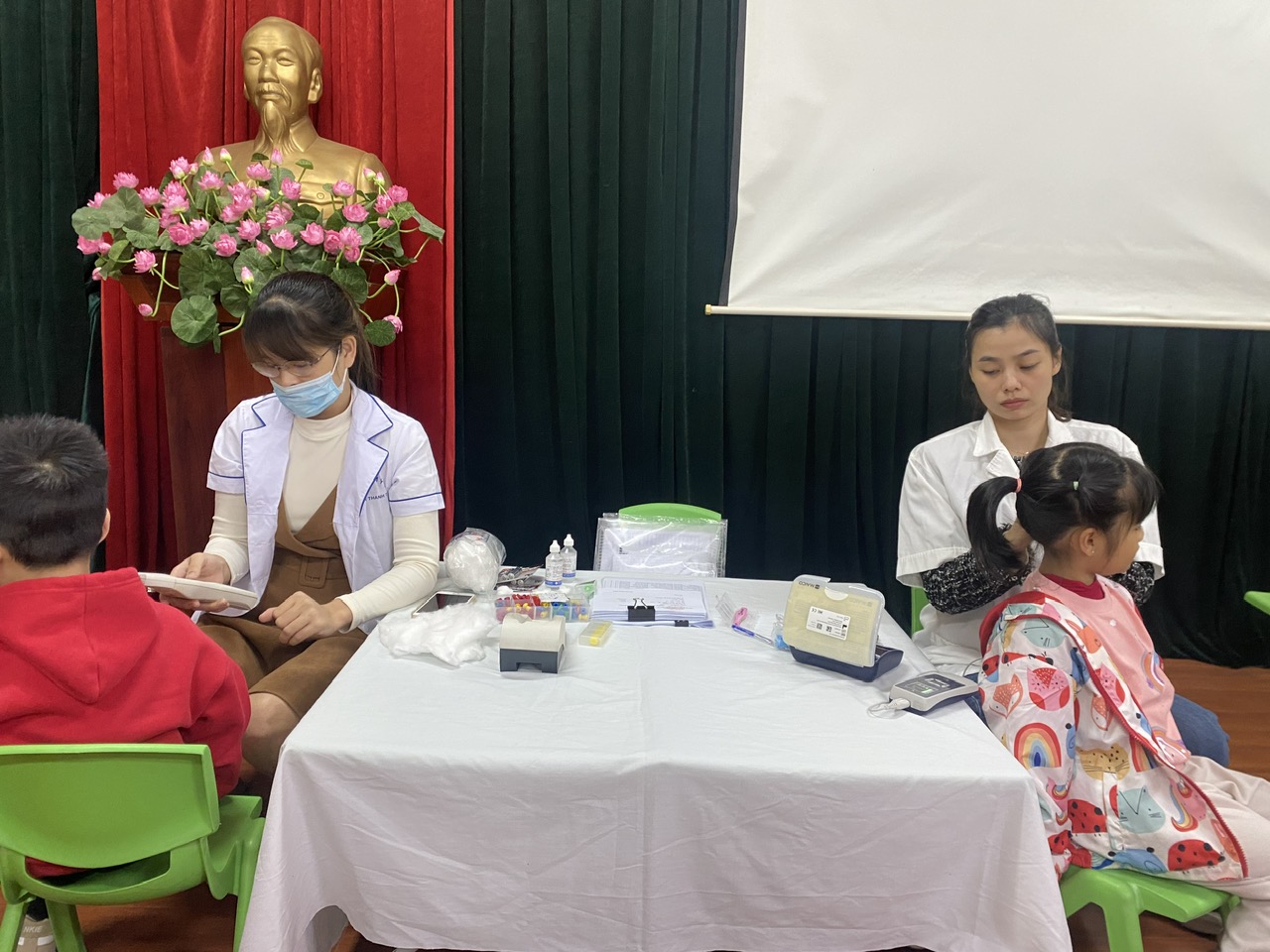 z4948576263643_be882ad6b26b2f190deeb8c1149175dc-2